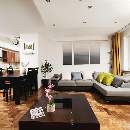 Lumina Spacious Apartment Near The Railway Station وارسو المظهر الخارجي الصورة