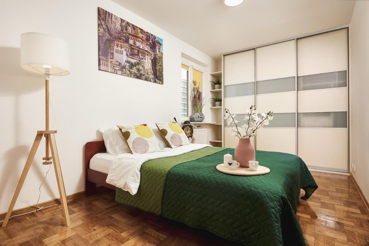 Lumina Spacious Apartment Near The Railway Station وارسو المظهر الخارجي الصورة